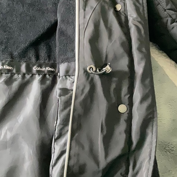 Calvin Klein Puffer Jacket - Picture 7 of 9